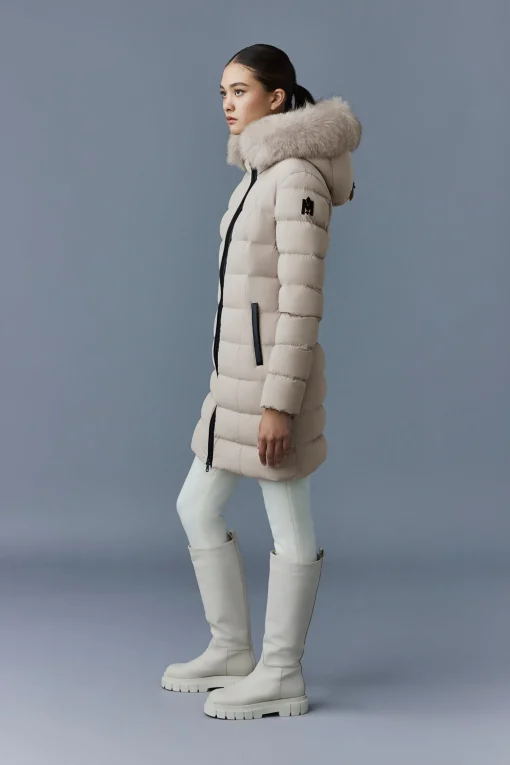 CALLA Agile-360 stretch light down coat with blue fox fur collar